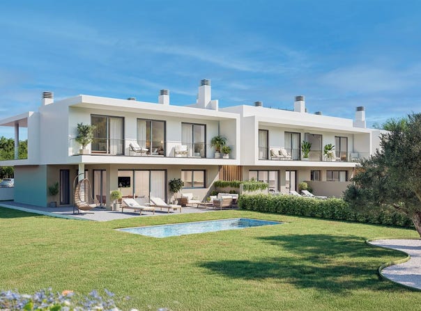 Nazaré, Leiria 2450