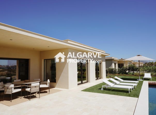 Montenegro, Algarve 8005