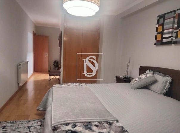 1648 Av. Avelino Ferreira Torres, Marco de Canaveses, Porto District 4630
