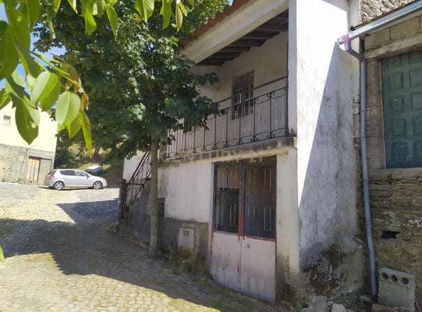 Quintanilha, Bragança District 5300-773