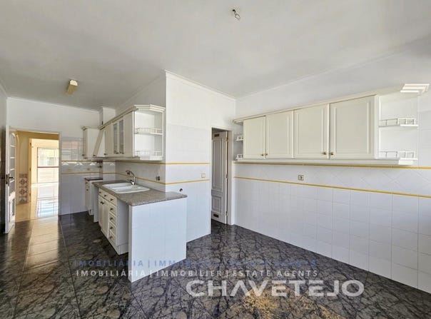 Tomar (São João Baptista), Santarém 2300