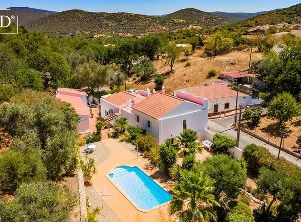 Paderne, Algarve 8200