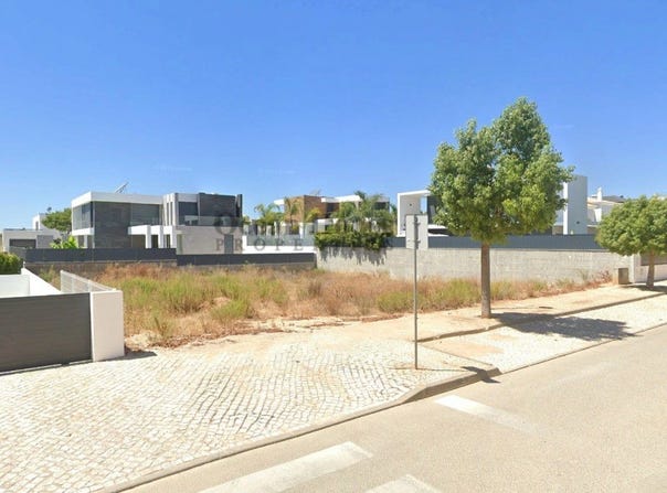 Quarteira, Algarve 8125-507