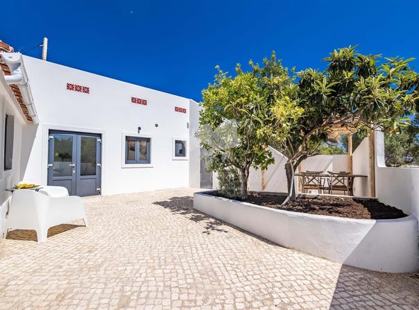 Luz de Tavira e Santo Estêvão, Algarve 8800