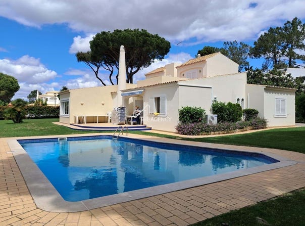 Vilamoura, Algarve 8125-410