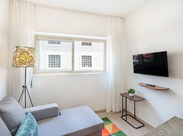 Rua Elias Garcia, Vila Nova de Gaia, Porto District 4430-091