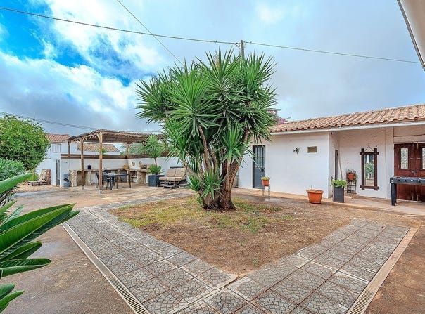 Faro, Algarve 8200