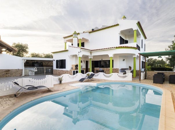 Paderne, Algarve 8200