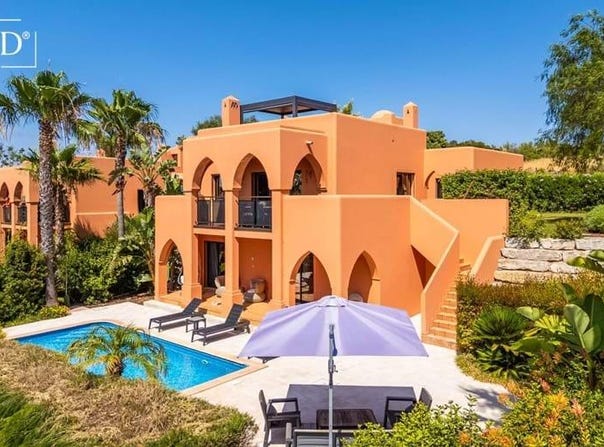 Silves, Algarve 8300