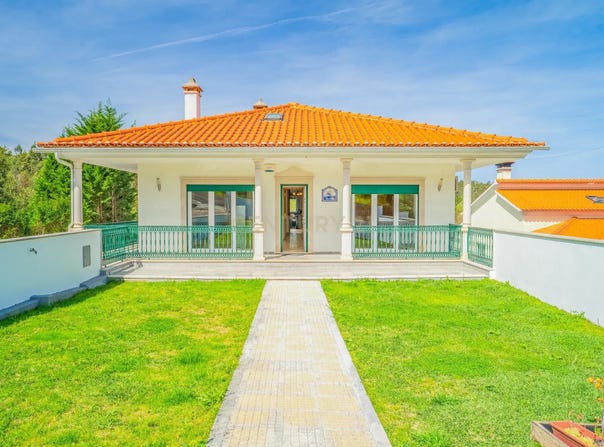 Salir de Matos, Leiria District