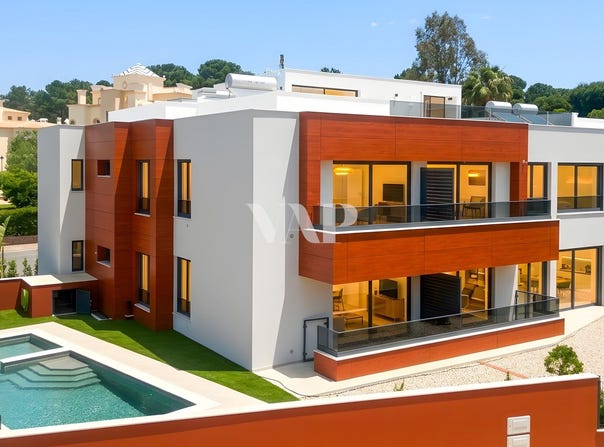 Vilamoura, Algarve 8125-410