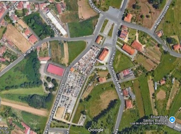 Av. Joaquim Ferreira dos Santos, Olival, Porto District 4415