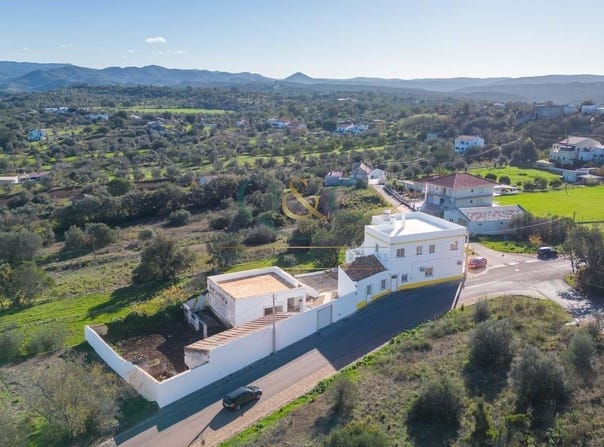 Salir, Algarve 8100