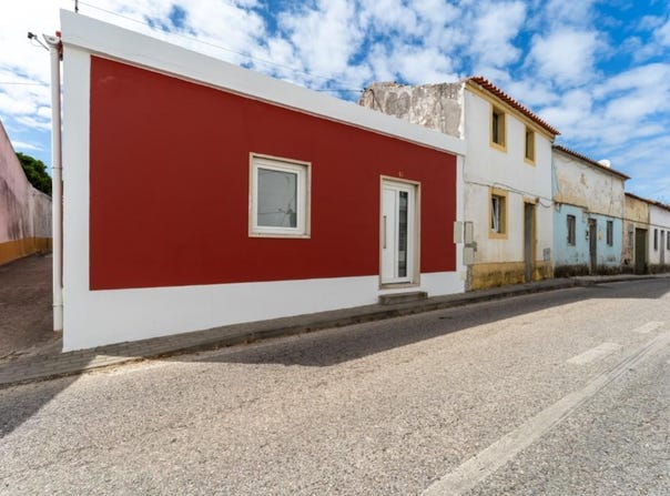 Famalicão, Leiria 2450