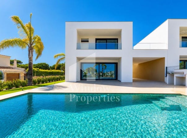 Quarteira, Algarve 8125-507