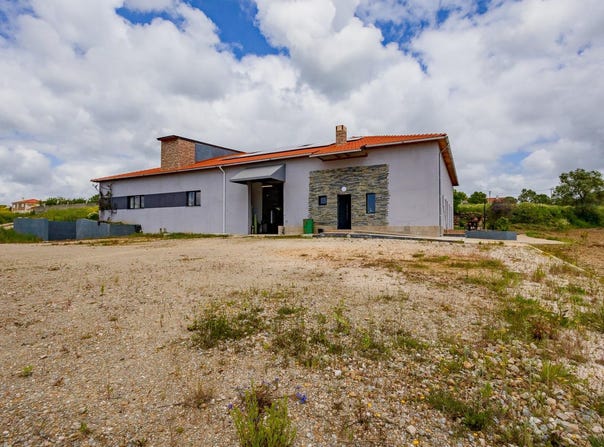 São Miguel De Alcainça, Lisbon 2640