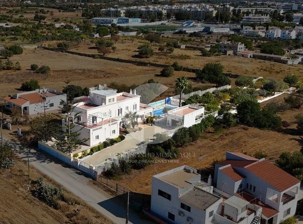 Pechão, Algarve 8700
