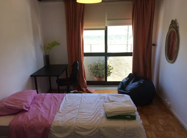Rua de Diogo Cão, Porto, Porto District 4200-213