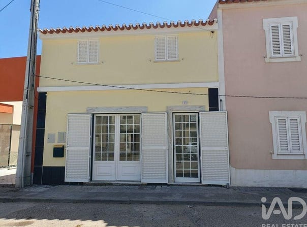 Ferrel, Leiria 2520