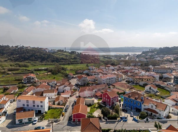 Foz Do Arelho, Leiria 2500