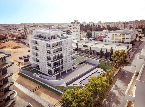Portimão, Algarve 8500