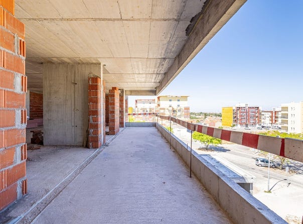Camarate, Lisbon