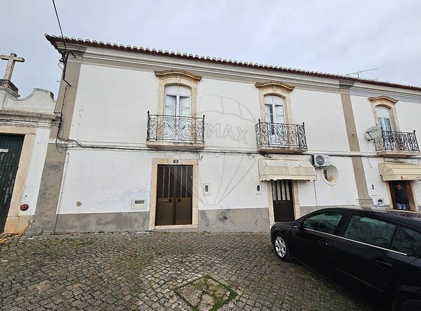 Évora, Évora District 7150