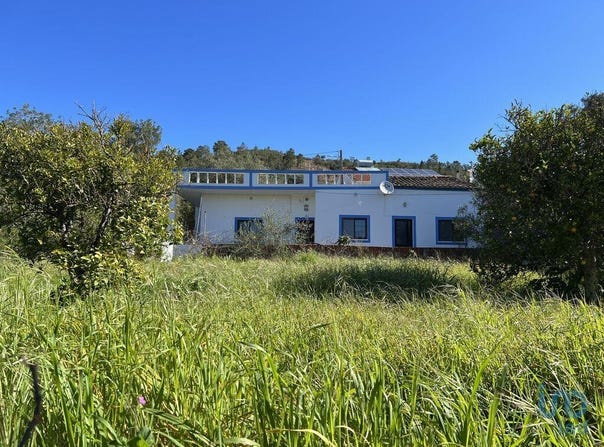 Salir, Algarve 8100