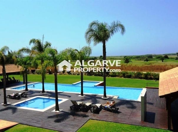 Vilamoura, Algarve 8125