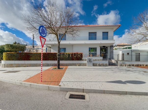 Algés, Lisbon