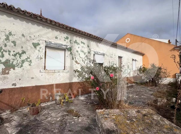 Maceira, Lisbon 2565