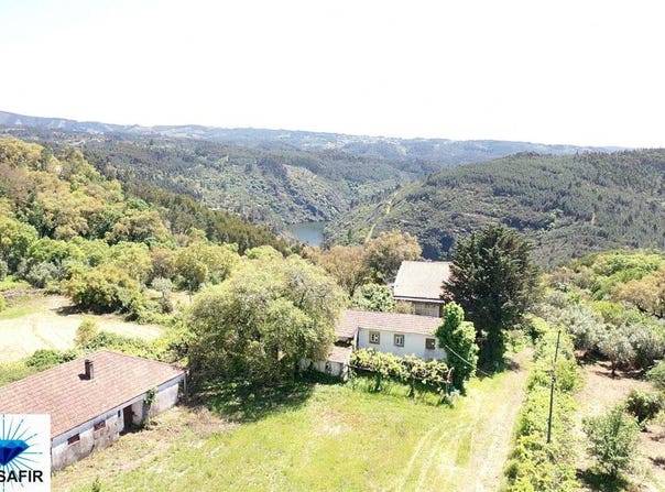 Pedrógão Grande, Leiria 3270