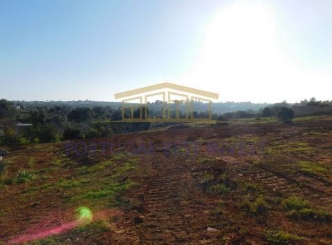 Estombâr, Lagoa, Faro