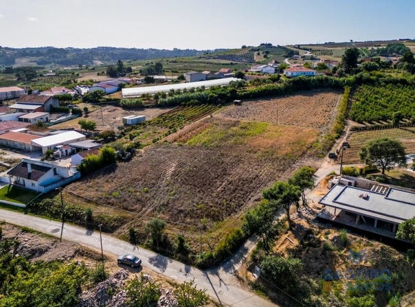Alfeizerão, Leiria 2460
