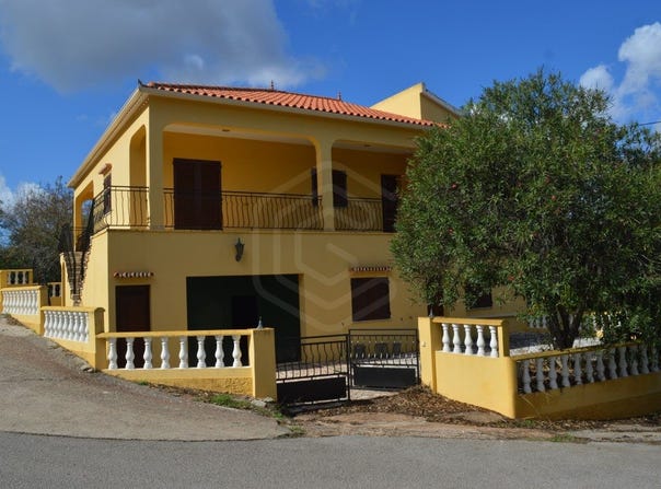Alte, Algarve 8100