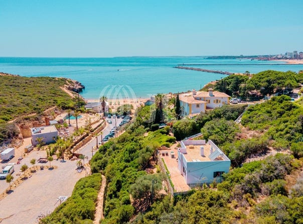 Ferragudo, Algarve 8400