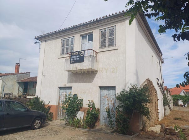 Carvalhais, Bragança District