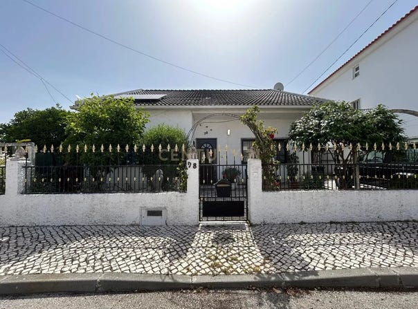R RIO VOUGA 98, Quinta do Conde, Setubal 2975-154