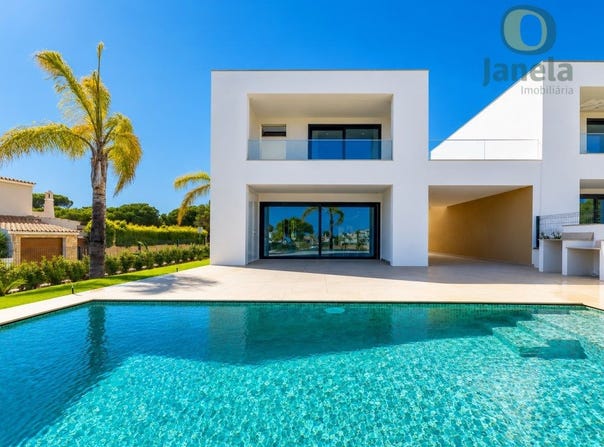 Quarteira, Algarve 8125-507