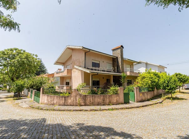 Nogueira, Braga