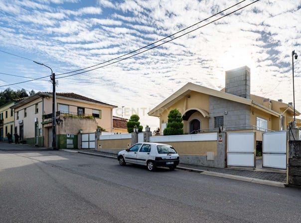 Serzedo e Perosinho, Porto District