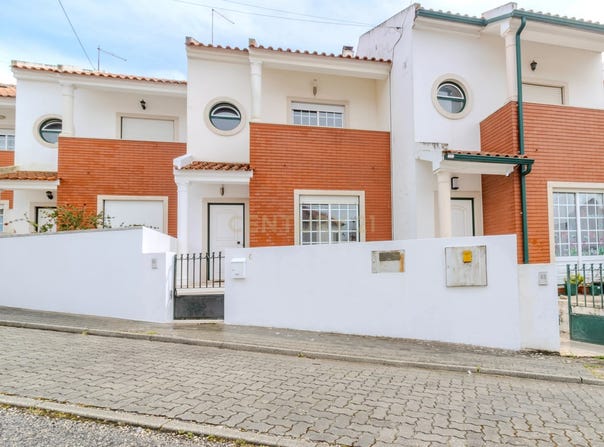 Maiorga, Leiria District