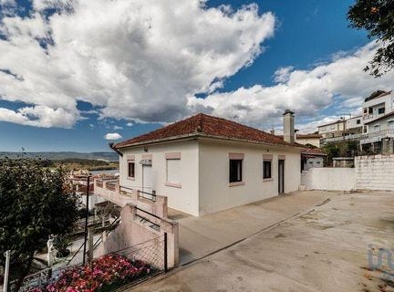Vila Nova de Cerveira, Viana do Castelo 4920-304