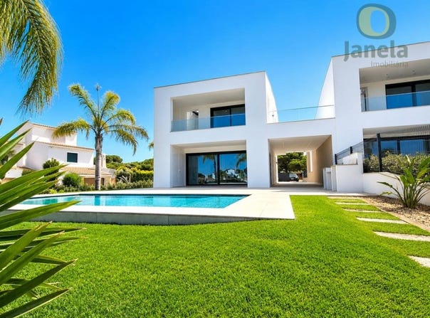 Quarteira, Algarve 8125-507