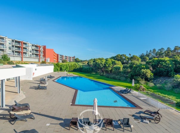 Portimão, Algarve 8500