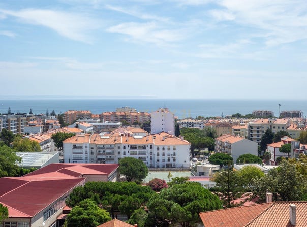 Carcavelos e Parede, Lisbon