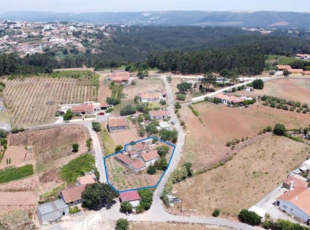 Leiria, Leiria District 2500