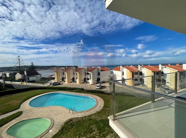Foz Do Arelho, Leiria 2500