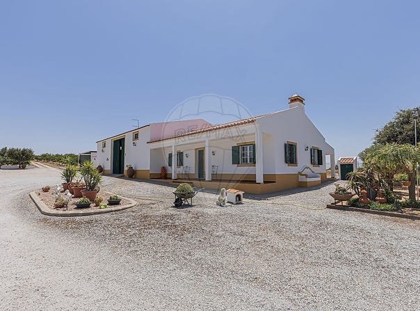 Évora, Évora District 7170
