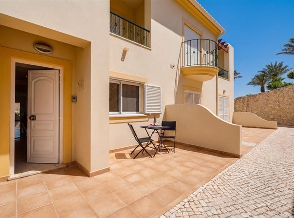 Ferragudo, Algarve 8400